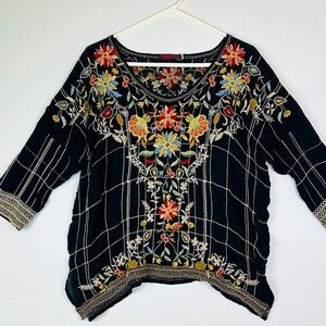 Johnny Was Floral Embroidered Tunic Boho Chic Shirt Black